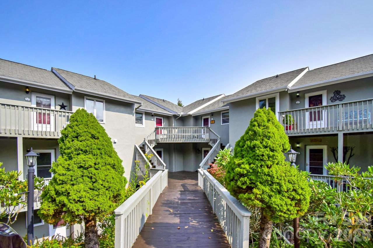 367 Skyleaf Dr. #D15, Sugar Mountain, NC 28604
