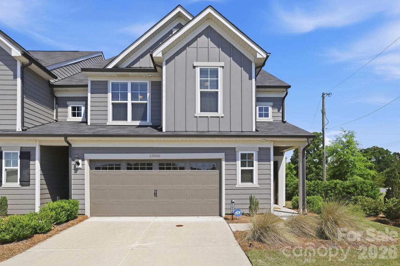 23006 Clarabelle Dr., Charlotte, NC 28273
