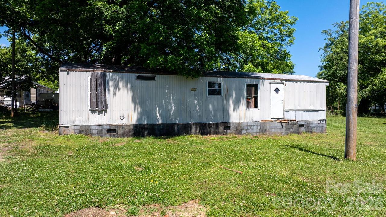 112 E 13th St., Newton, NC 28658