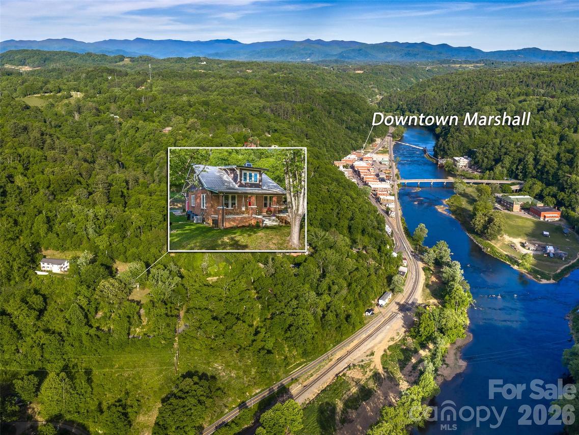 296 Roberts Hill Rd., Marshall, NC 28753