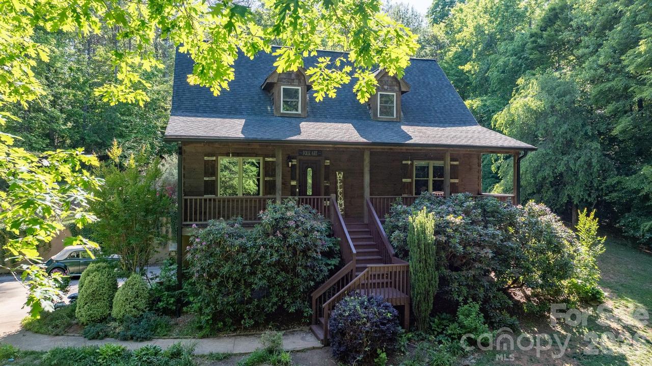 3355 Helton Hartley Pl., Lenoir, NC 28645