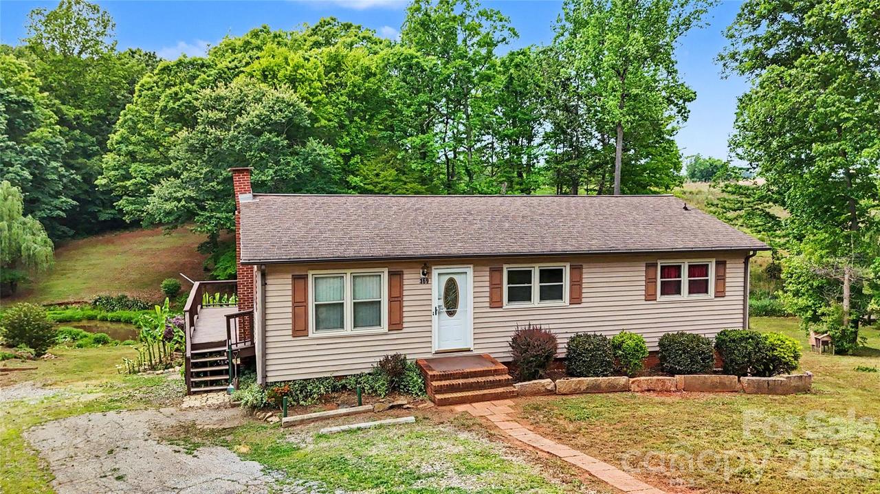 169 Hemingway Ln., Statesville, NC 28625