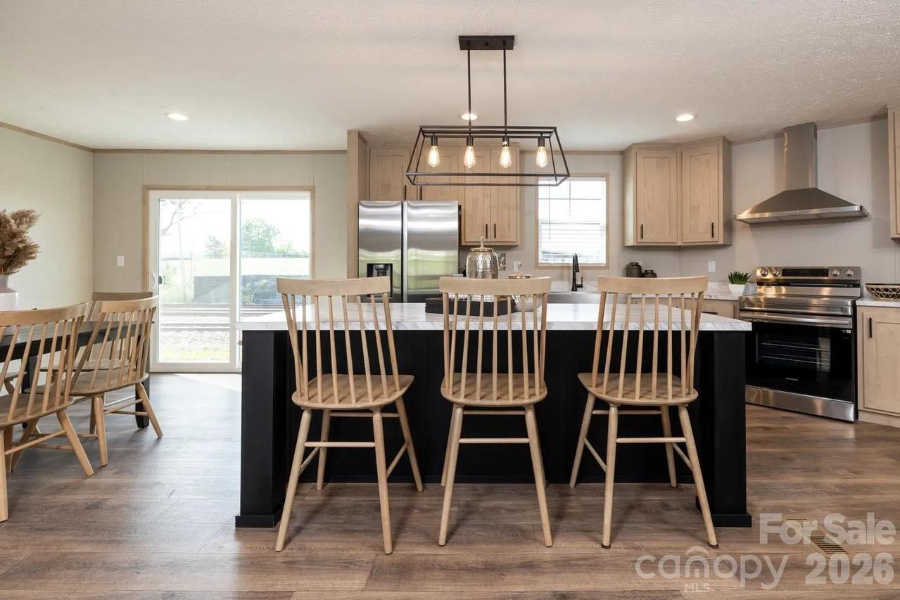 817 Jupiter Rd., Weaverville, NC 28787