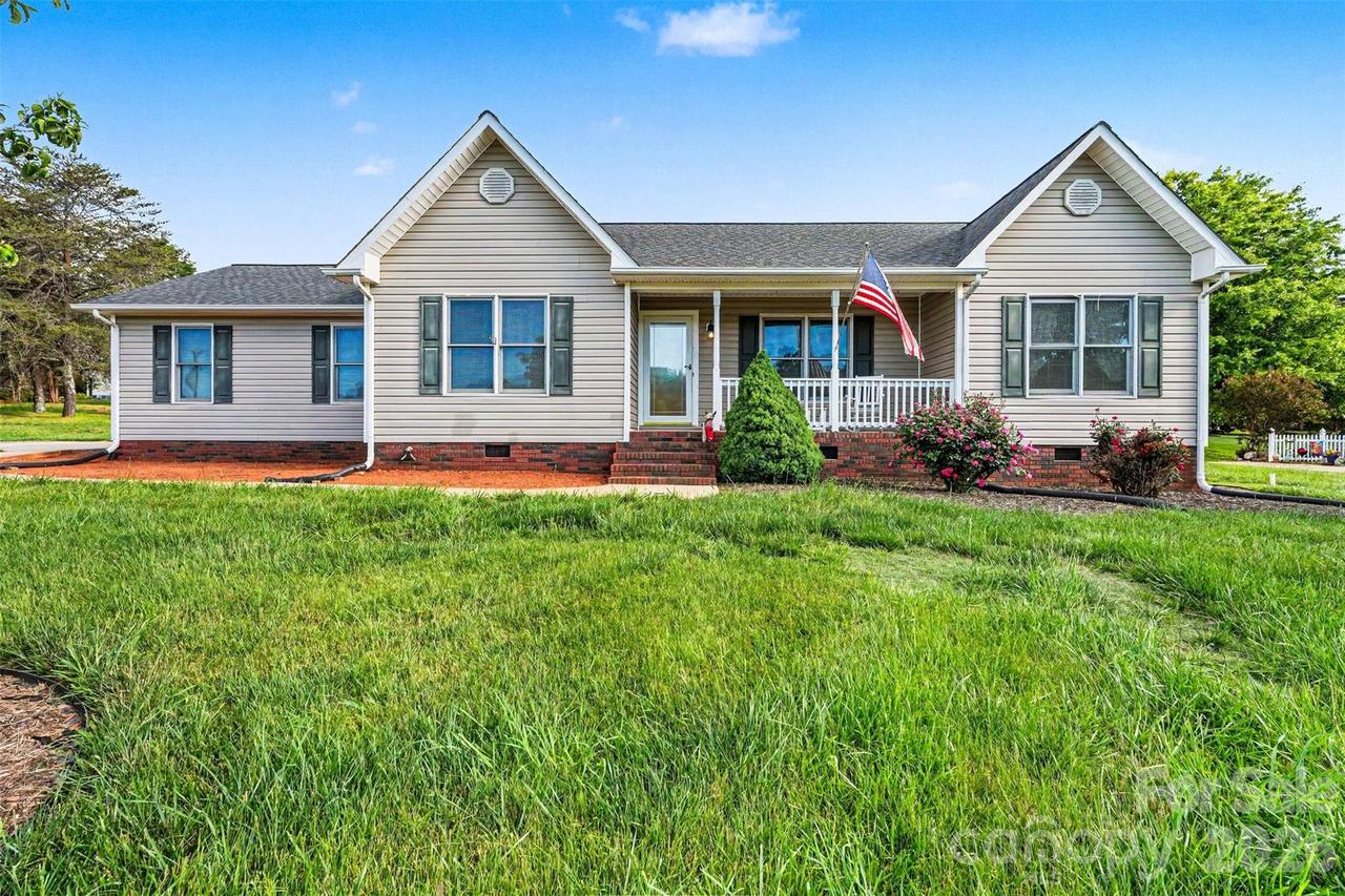 173 Alpine Cir., Statesville, NC 28625