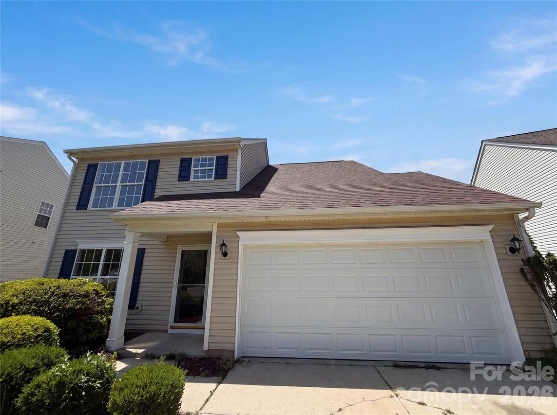 7115 Wandering Creek Dr., Charlotte, NC 28216
