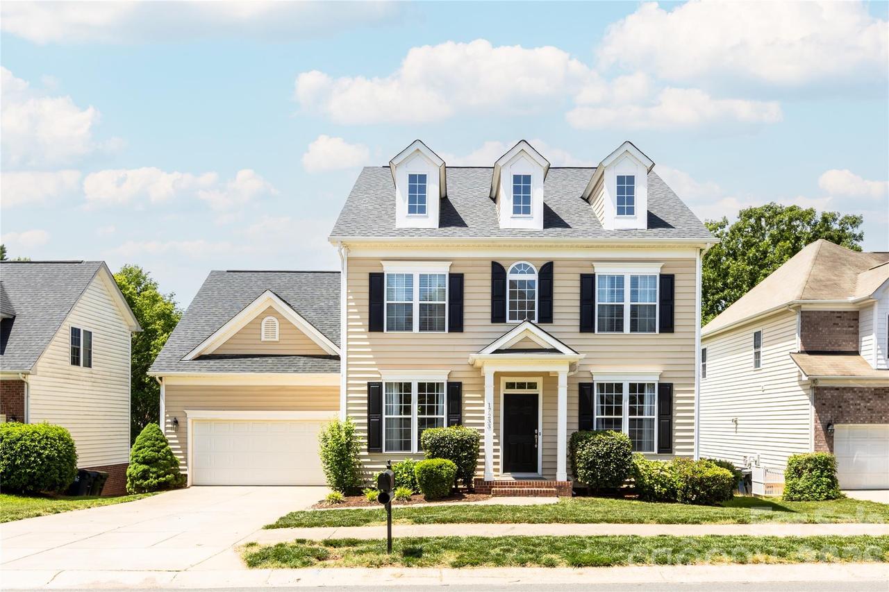 17233 Knoxwood Dr., Huntersville, NC 28078