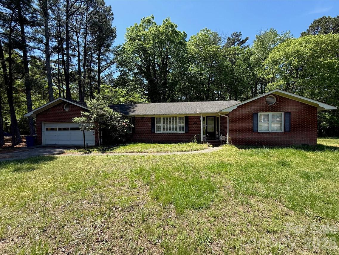714 Crestmont Dr., Concord, NC 28025