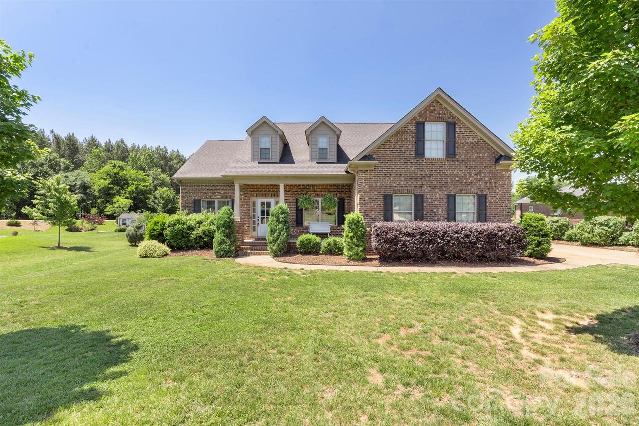 5286 Ivy Spring Ln., Concord, NC 28025