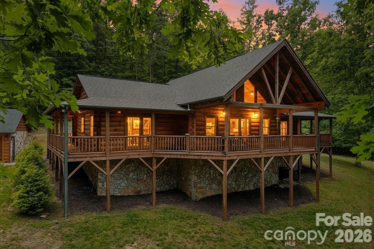 34 Waterfall Dr., Marion, NC 28752
