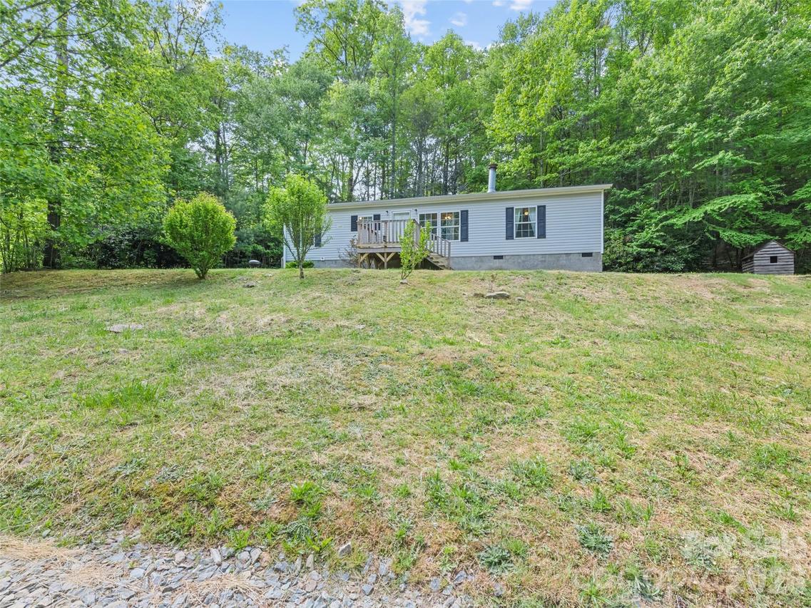 122 Mastiff Hollow Dr., Waynesville, NC 28785