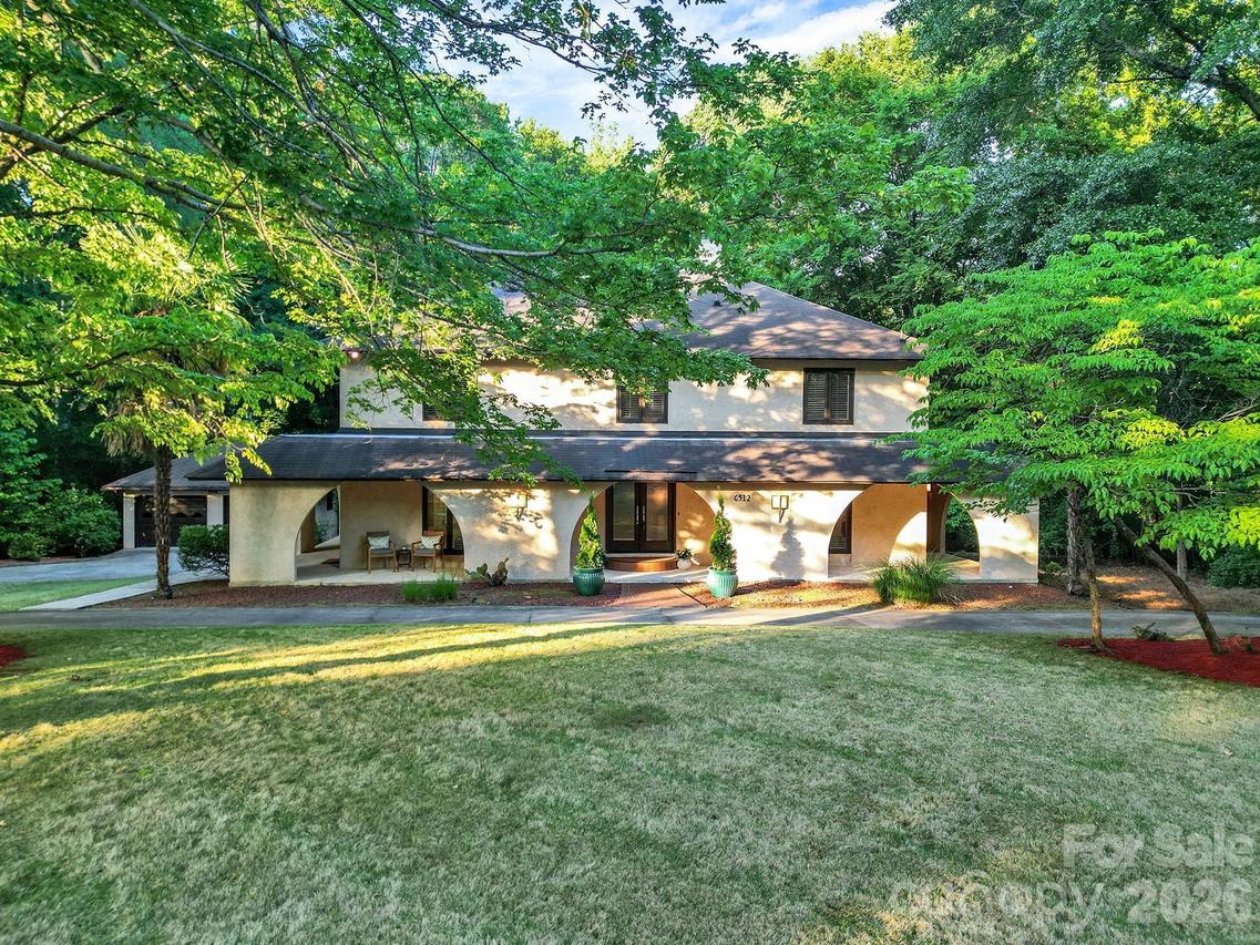 6512 Carmel Hills Dr., Charlotte, NC 28226