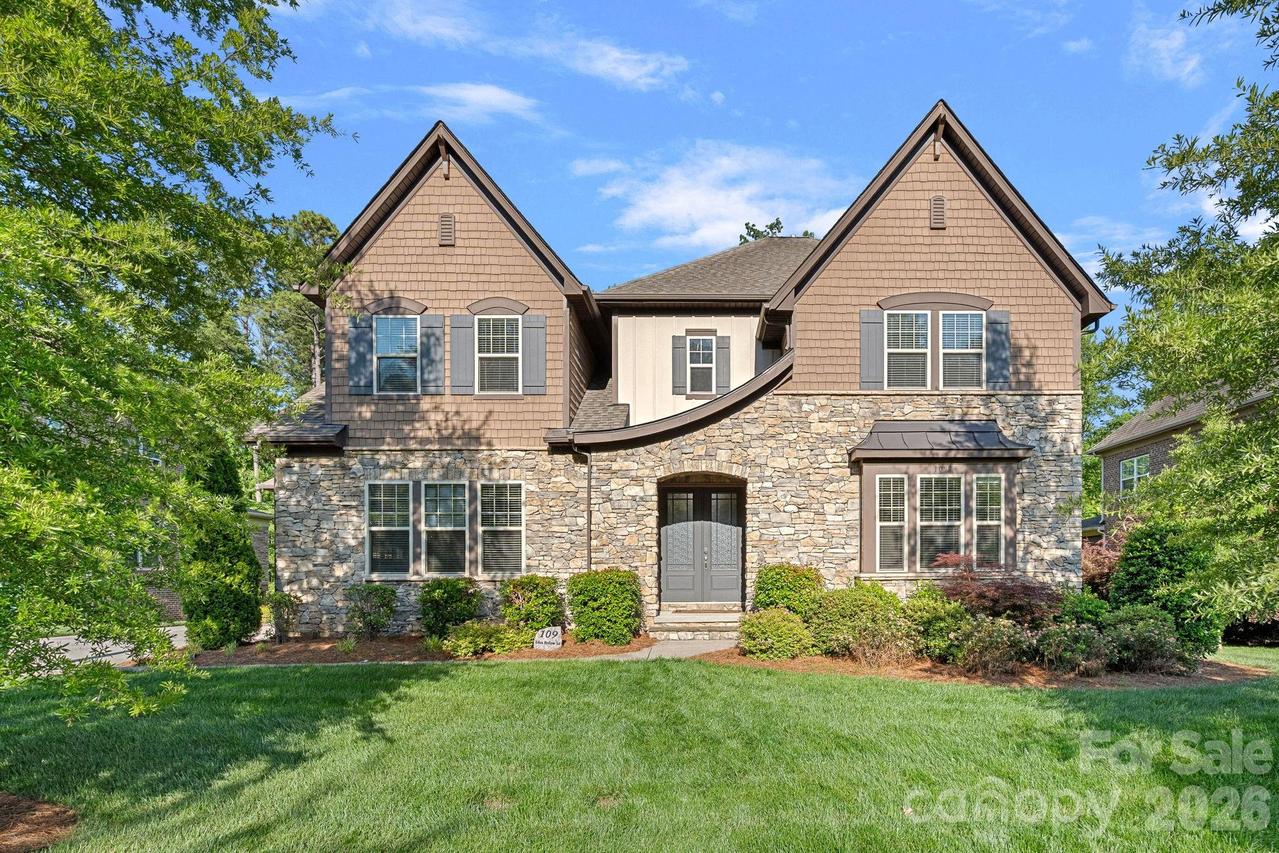 109 Eden Hollow Ln., Matthews, NC 28104