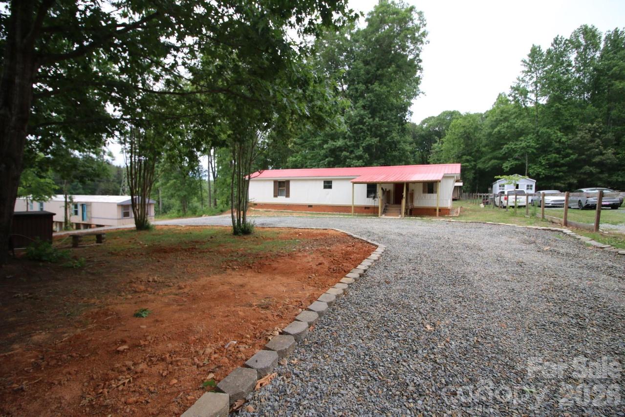 1226 Percy Ln., Rockwell, NC 28138