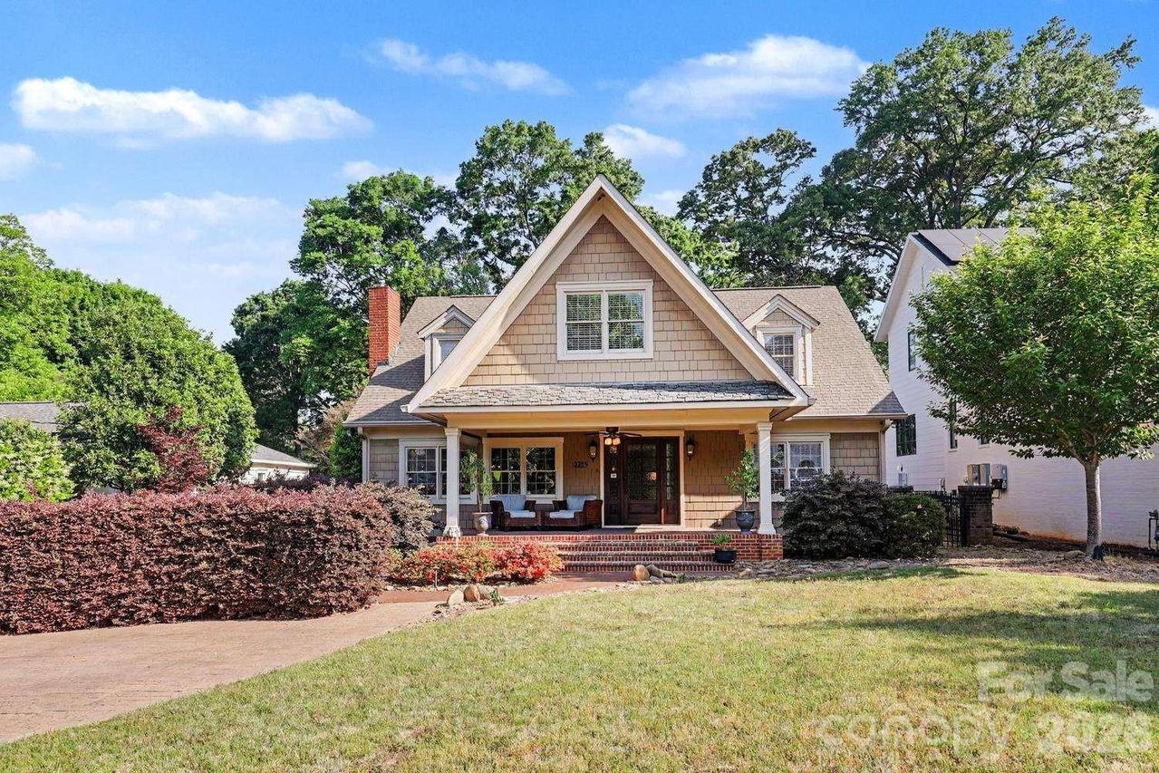 2215 Hassell Pl., Charlotte, NC 28209