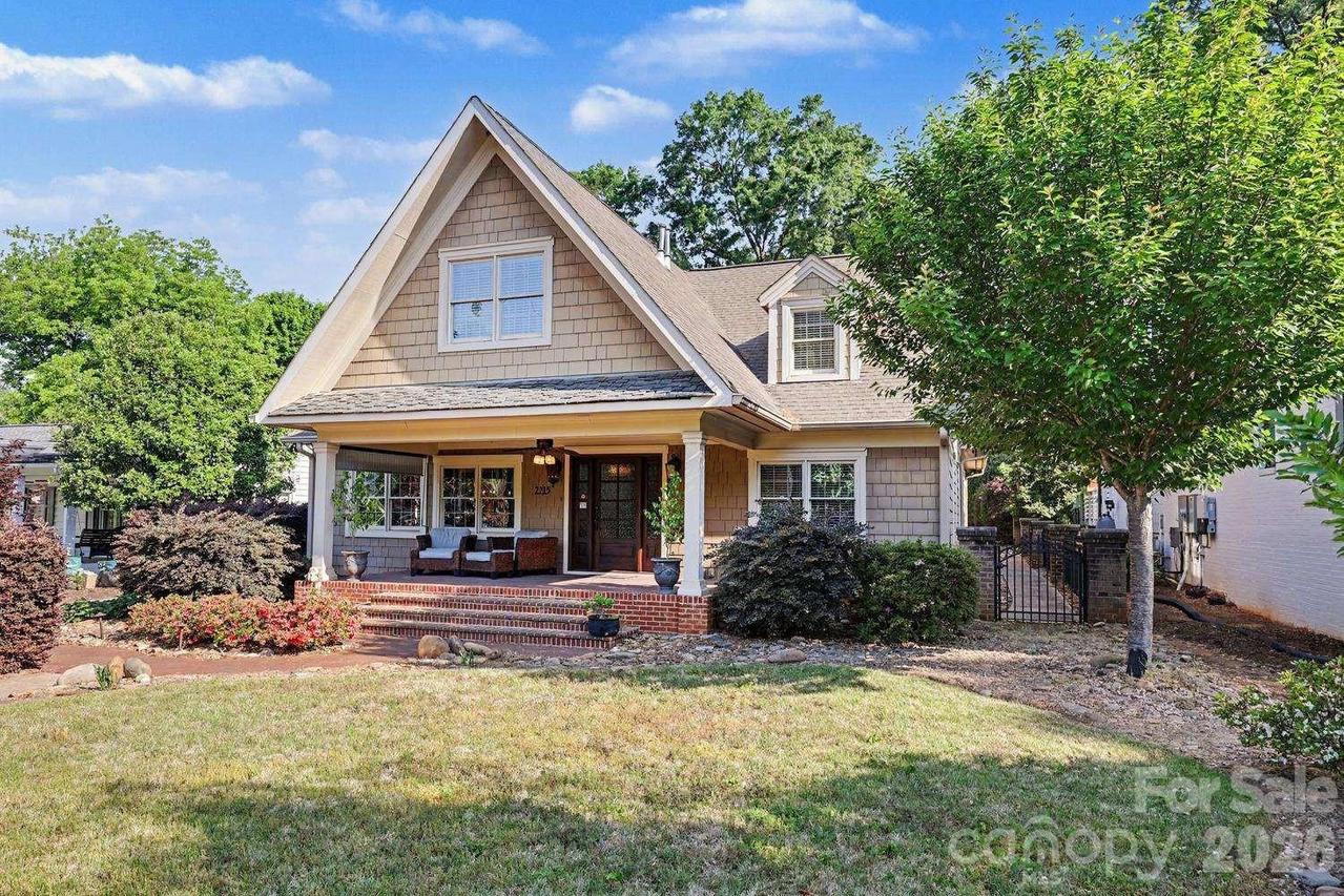 2215 Hassell Pl., Charlotte, NC 28209