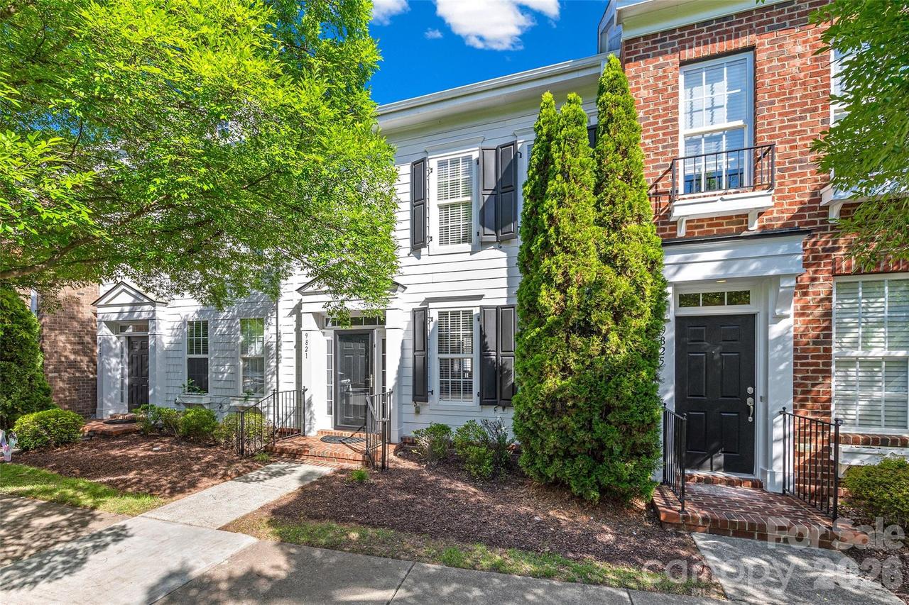 9821 Longstone Ln., Charlotte, NC 28277