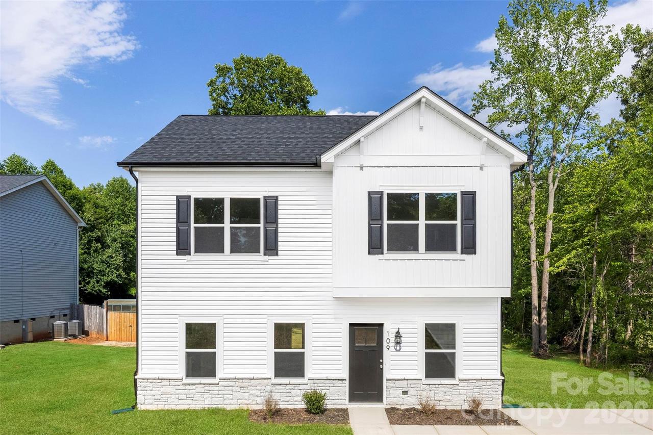 109 Titleist Dr., Statesville, NC 28677