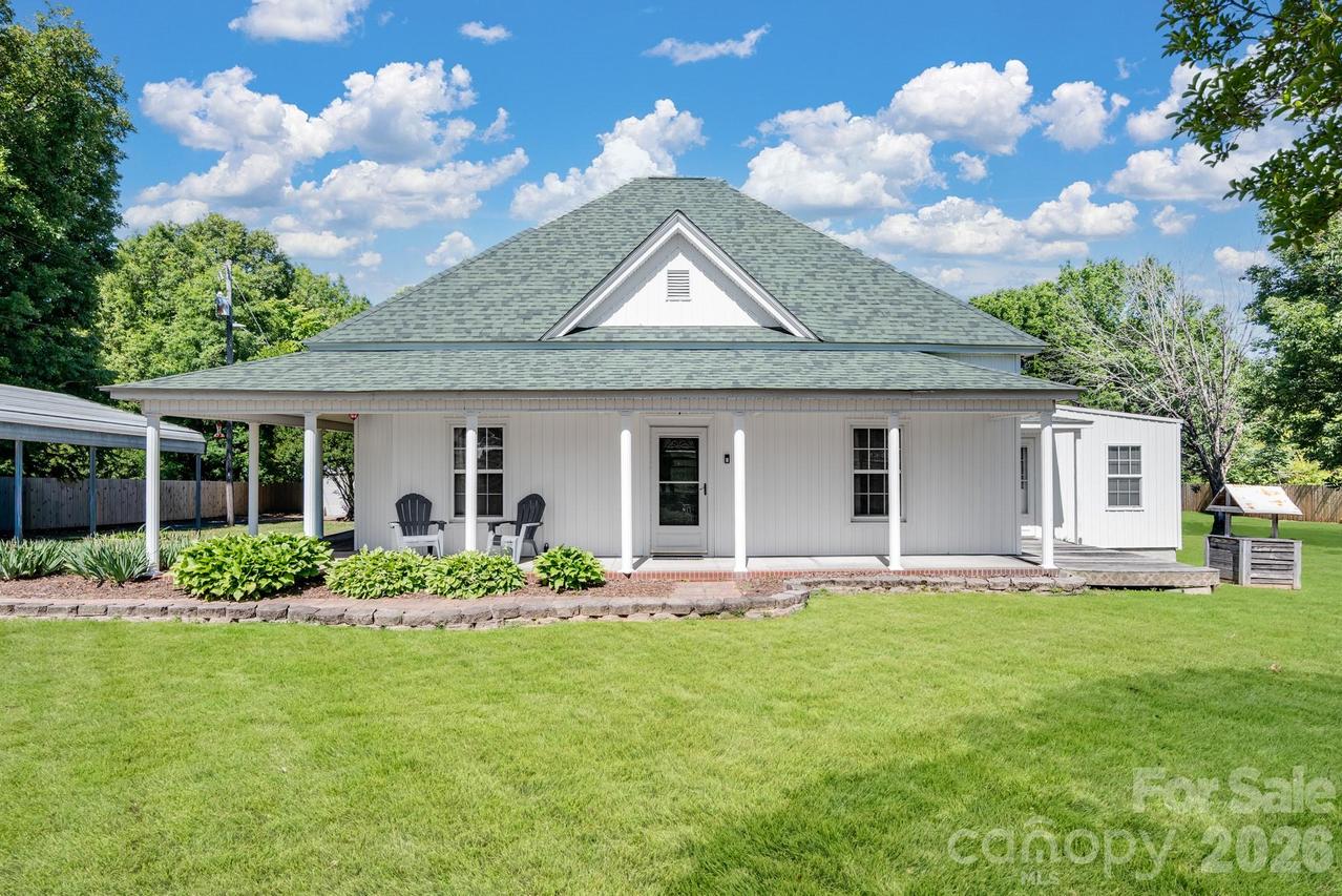 5620 Tuckaseegee Rd., Kannapolis, NC 28081