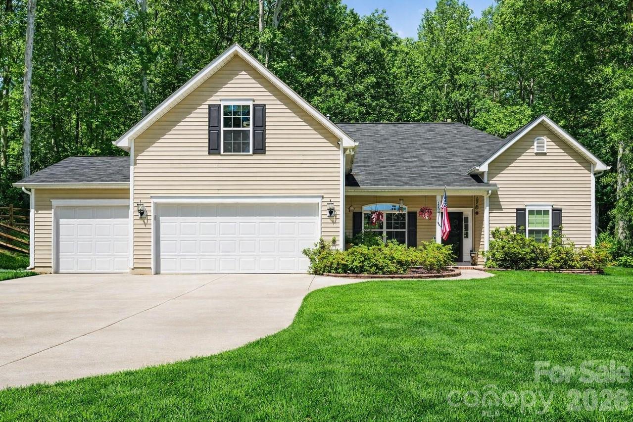 12301 Flatbush Dr., Huntersville, NC 28078