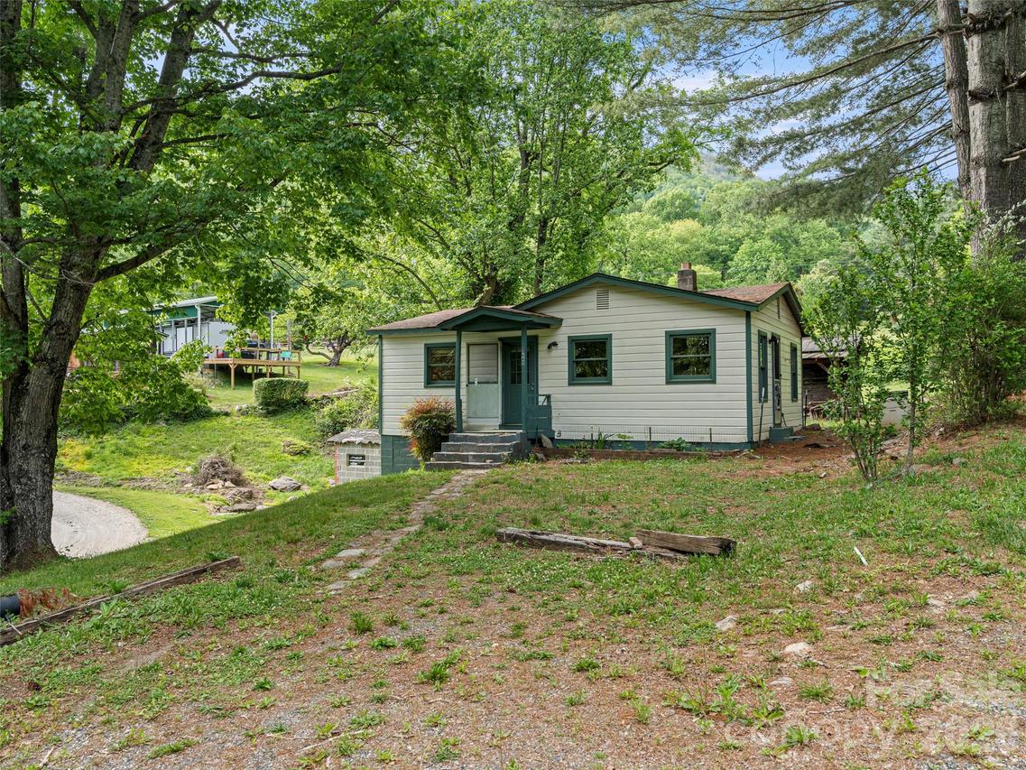 1669 Fisher Creek Rd., Sylva, NC 28779