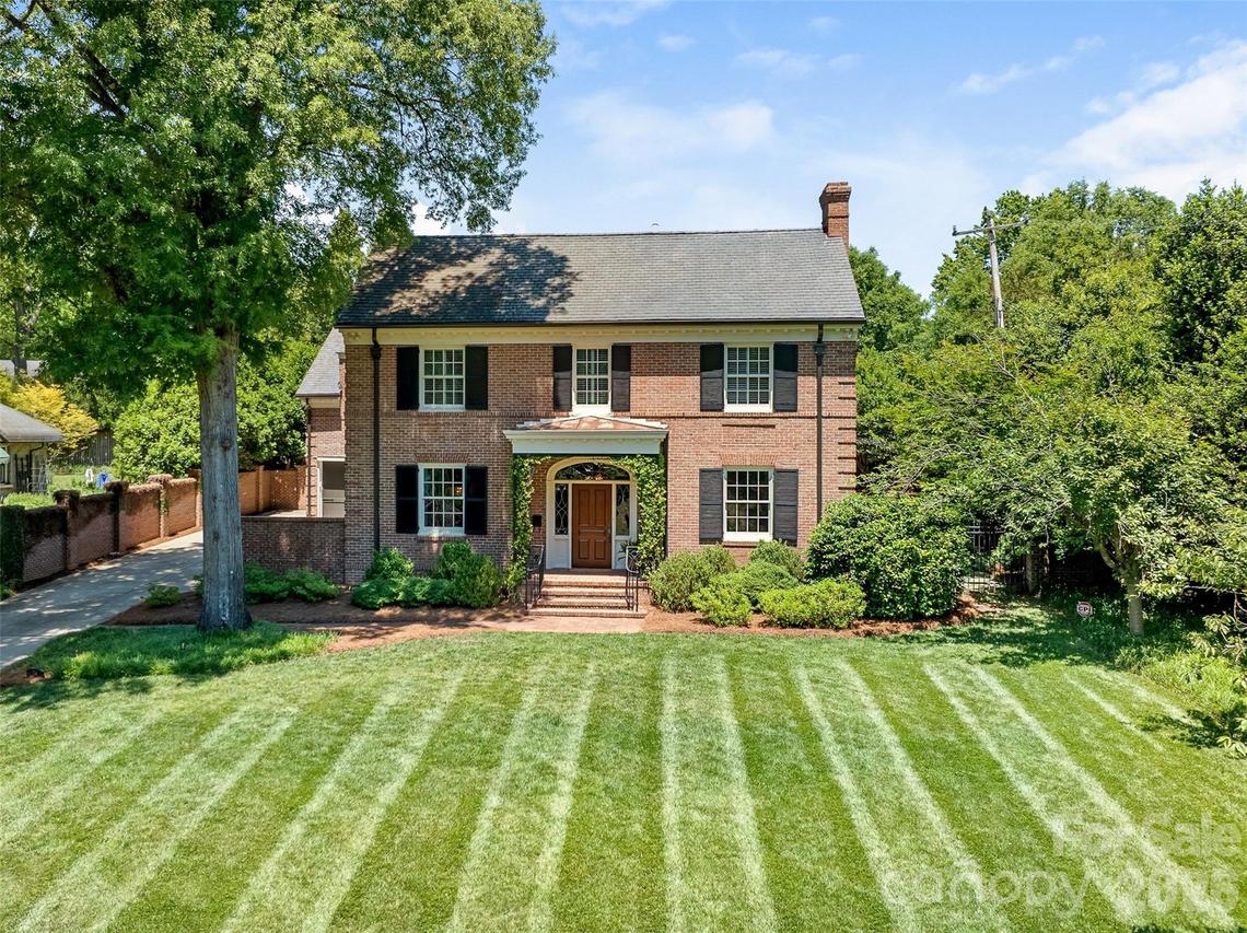 714 Edgehill Rd., Charlotte, NC 28207
