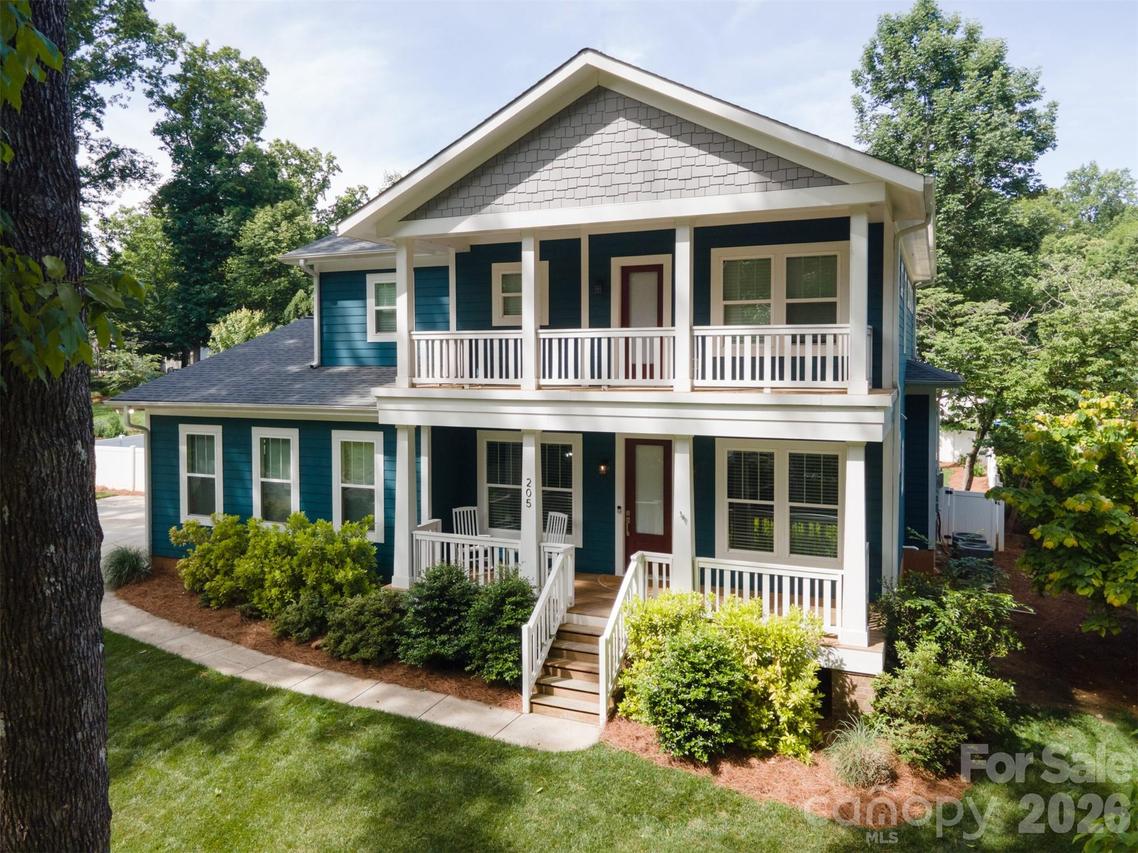 205 Sherwood Dr., Huntersville, NC 28078