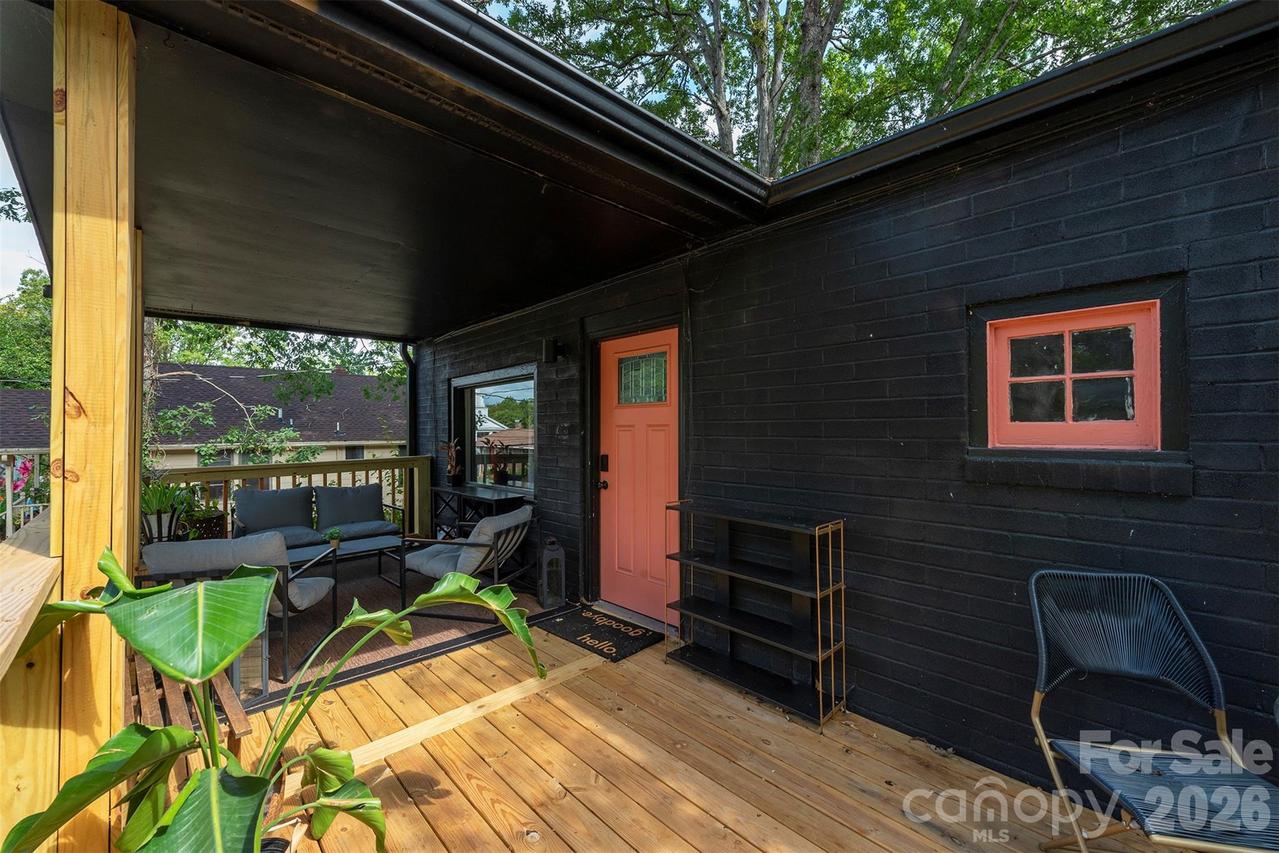 17 Springdale Ave., Asheville, NC 28803