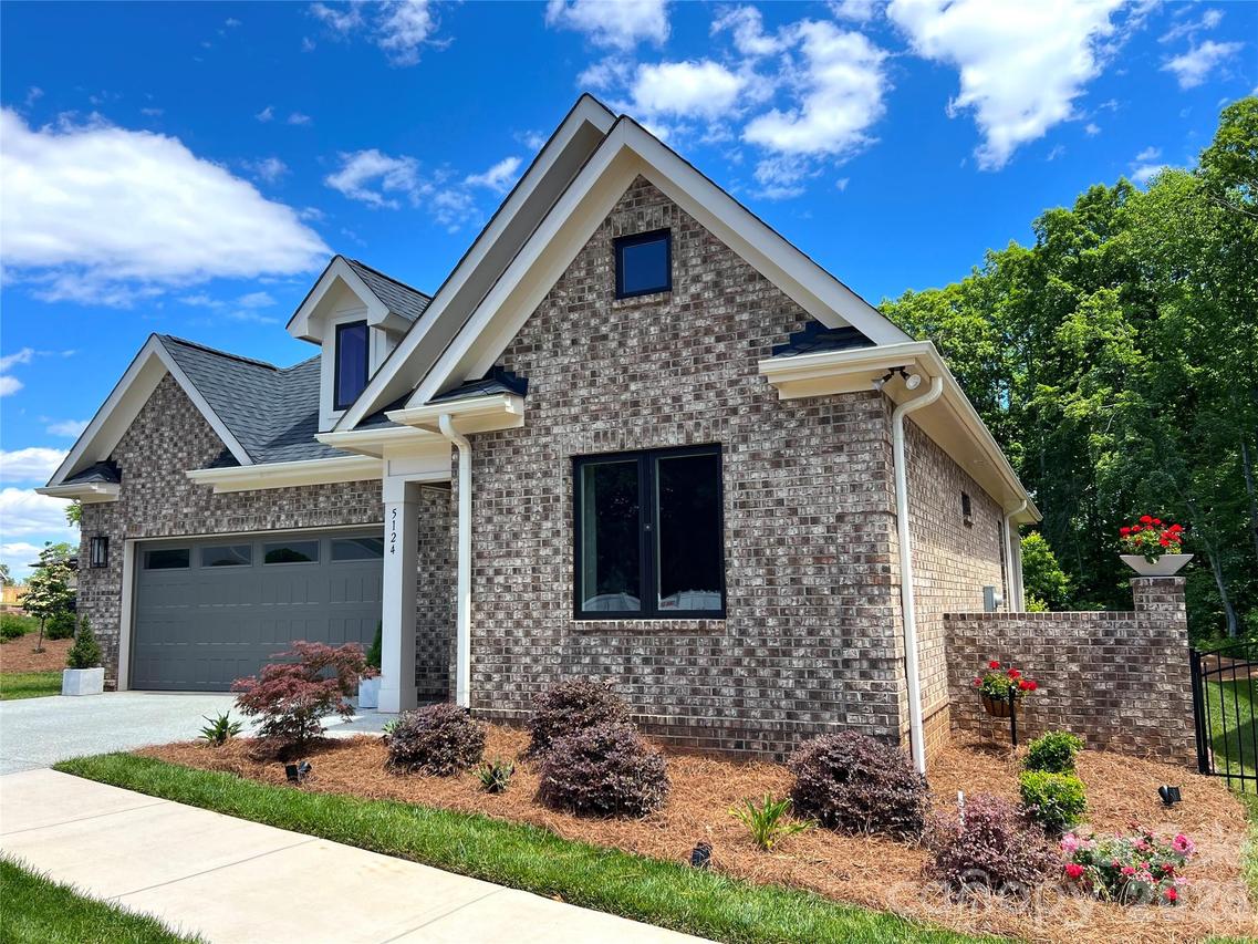 5124 Silver Trace Ln., Denver, NC 28037