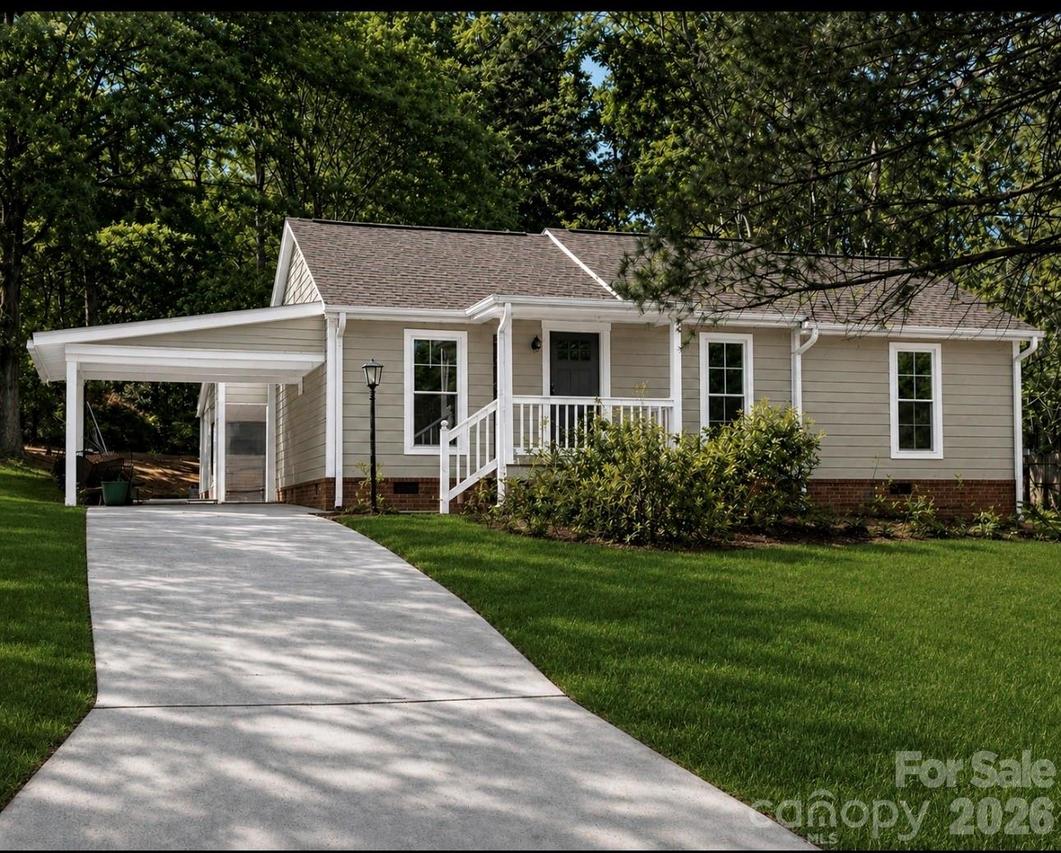6921 Kirkcaldy Ln., Mint Hill, NC 28227