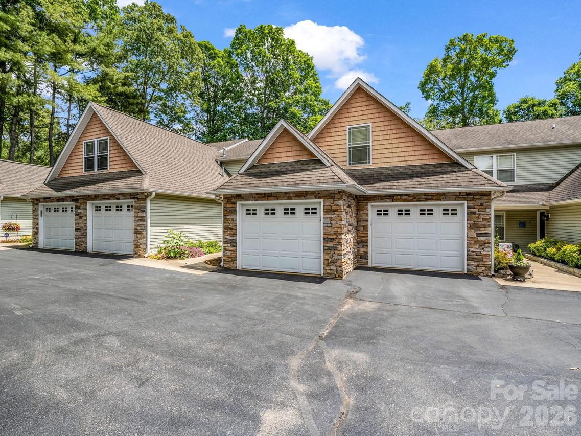4 Rathfarnham Rd. #4F, Asheville, NC 28803