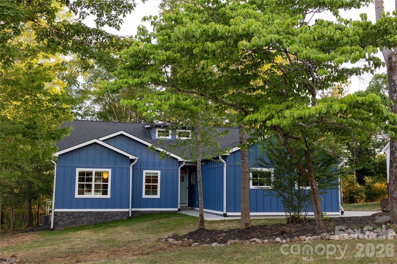 3813 54th Ave., Hickory, NC 28601