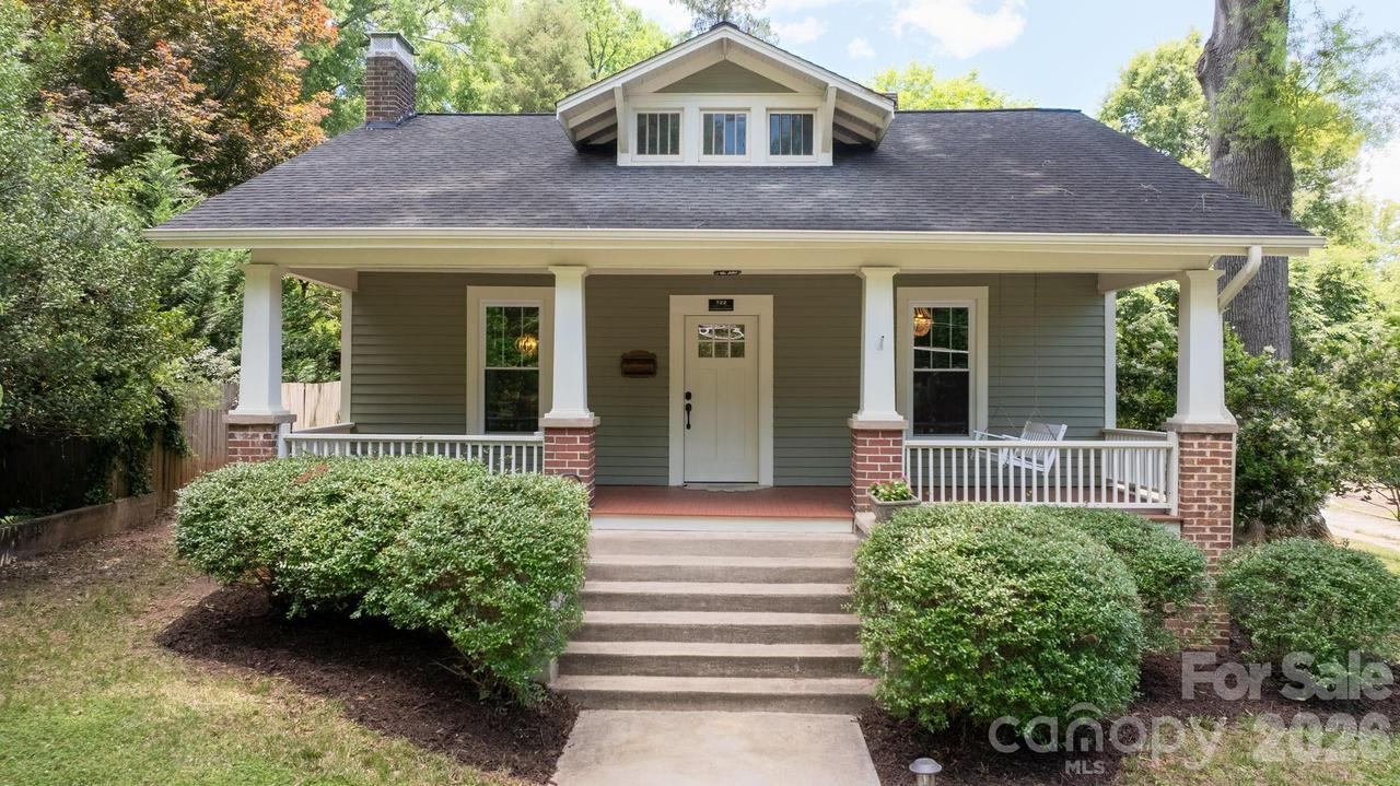 722 E Broad St., Statesville, NC 28677