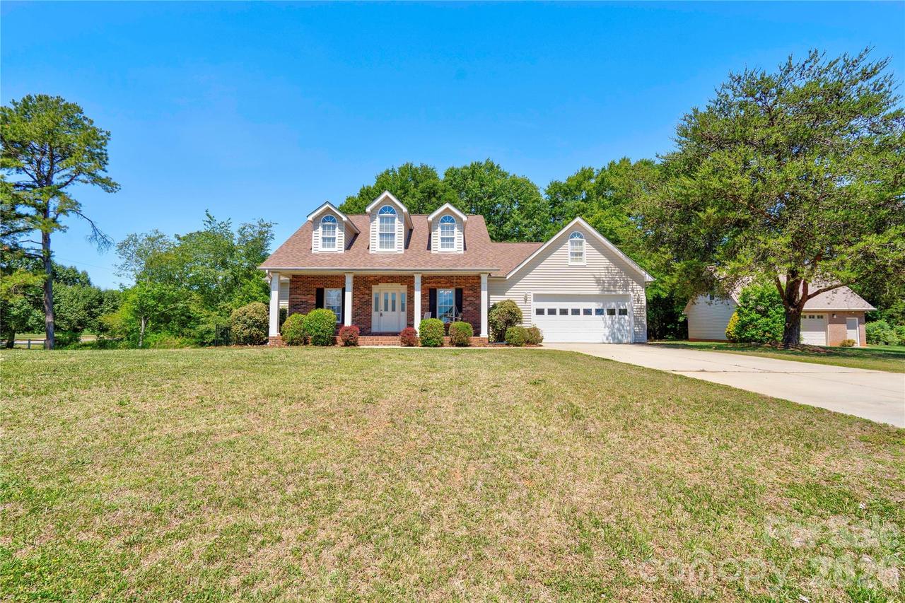 103 Whitetail Dr., Shelby, NC 28152