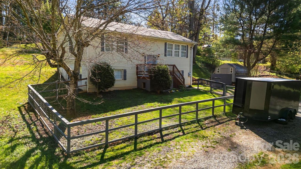 289 Riverview Church Rd., Asheville, NC 28806