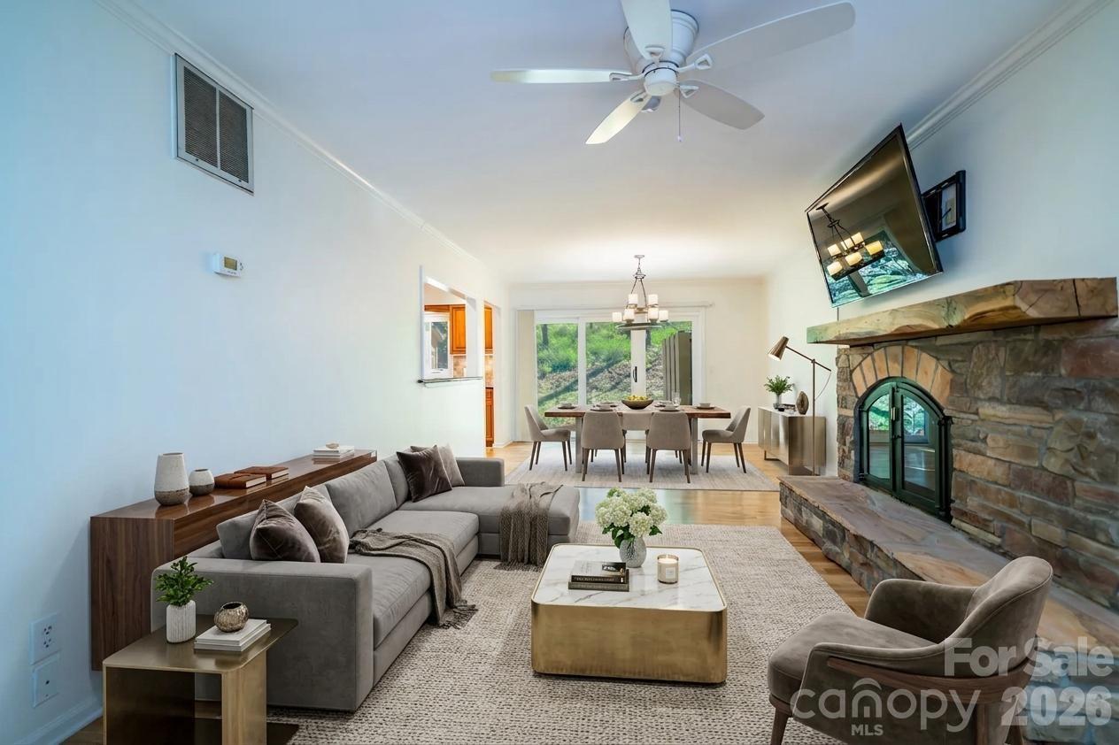 12 Pebble Creek Dr., Asheville, NC 28803
