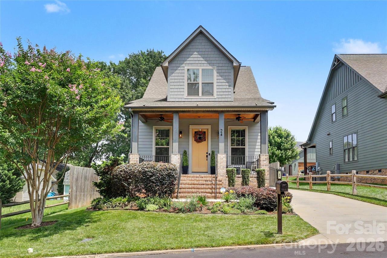 24 Oak St., Belmont, NC 28012