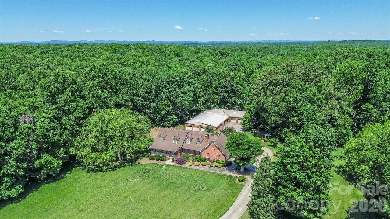 229 Dunlap Gate Rd., Statesville, NC 28625