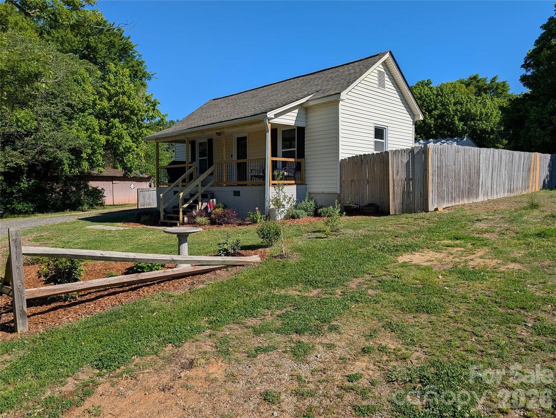 3462 Roberta Rd., Concord, NC 28027
