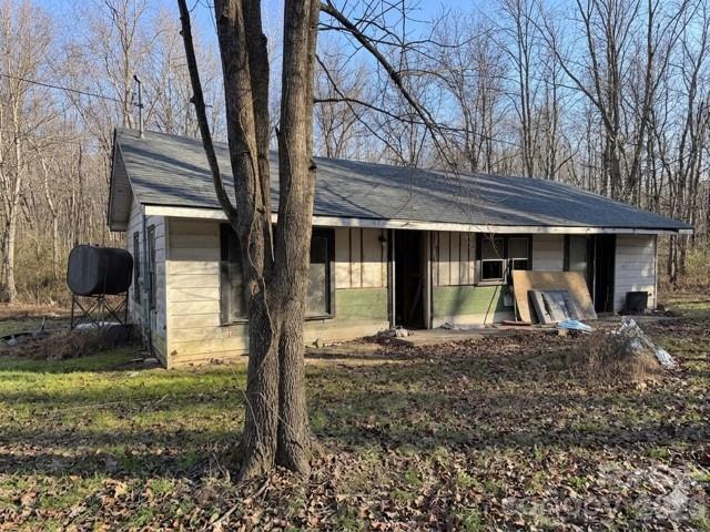 126 Southbrook Rd., Hendersonville, NC 28792