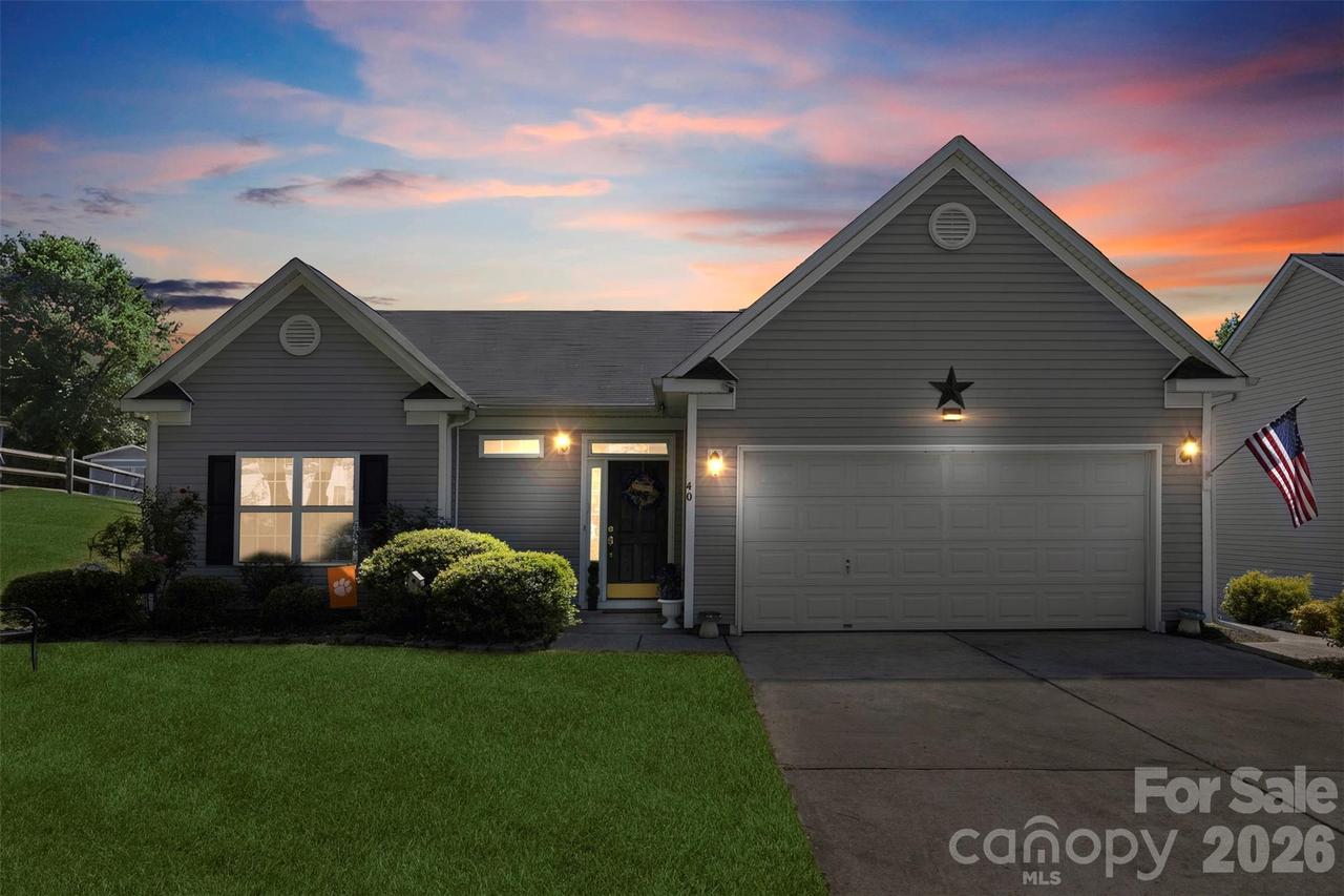 40 Ashton Bluff Cir., Mount Holly, NC 28120