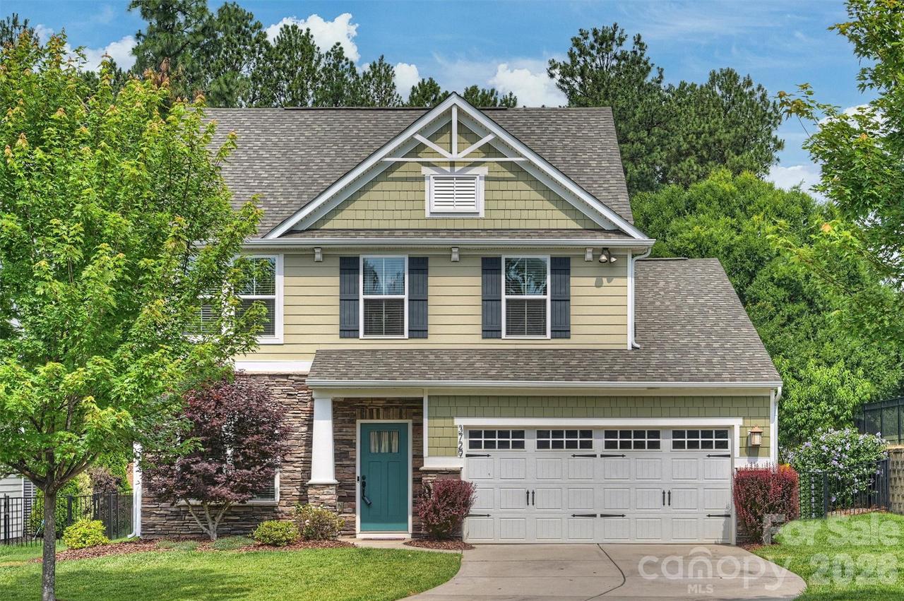 3729 Benseval Ln., Matthews, NC 28105