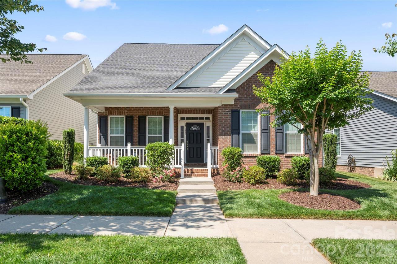 17726 Morehampton Ave., Cornelius, NC 28031