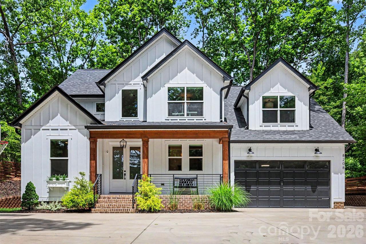 8208 New Town Rd., Waxhaw, NC 28173