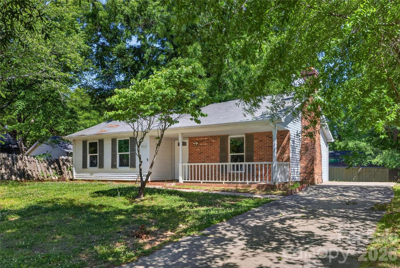5911 Morninglow Ct., Charlotte, NC 28212
