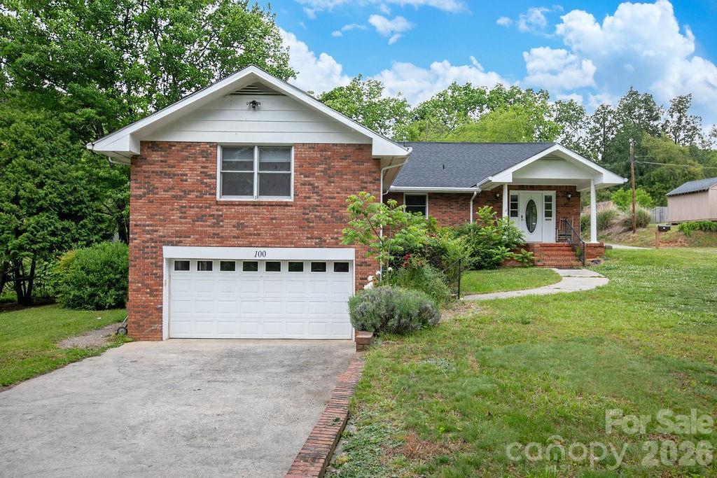 100 Kilpatrick St., Brevard, NC 28712