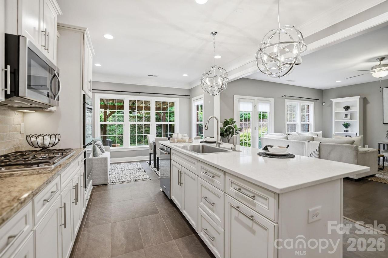 5109 Pansley Dr., Charlotte, NC 28226