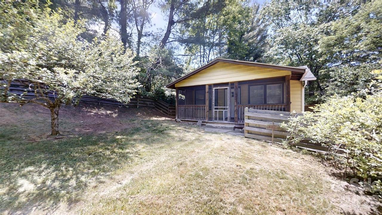 33 Euclid Blvd., Asheville, NC 28806