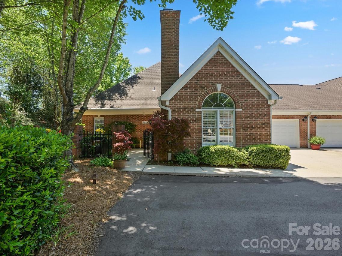 7444 Hurstbourne Green Dr., Charlotte, NC 28277