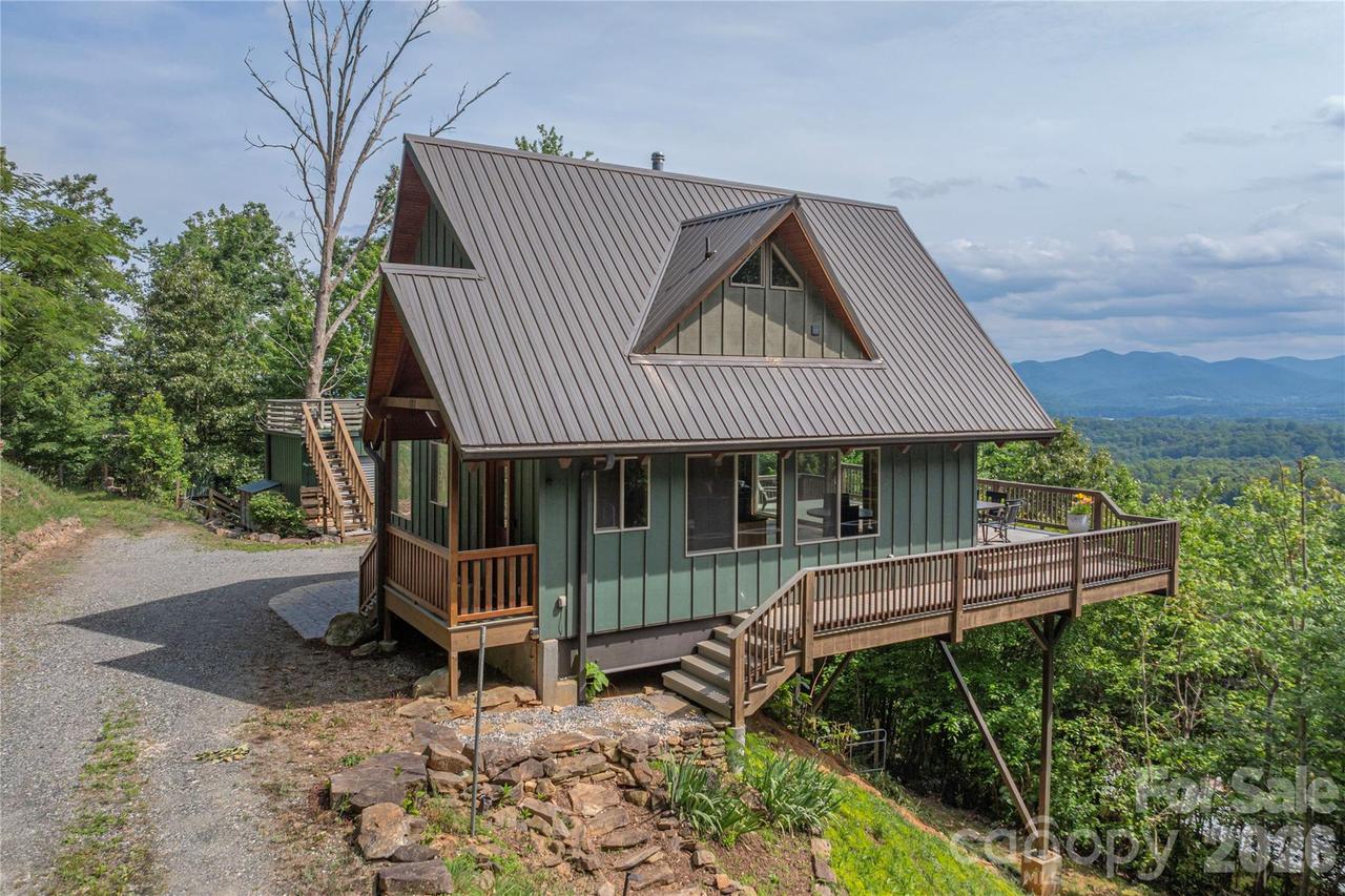 121 Mountainview Rd., Asheville, NC 28806