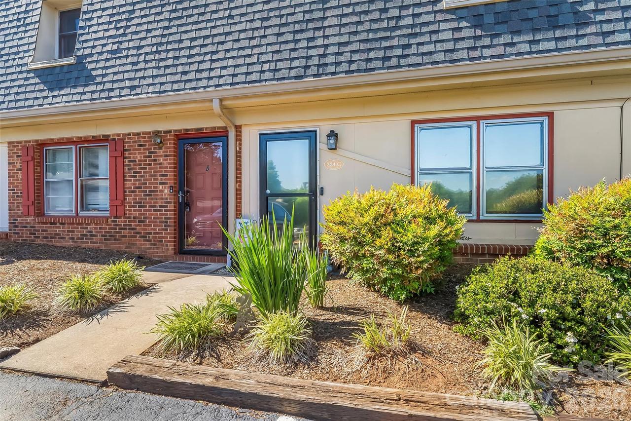 224 14th Ave. #C, Hickory, NC 28602